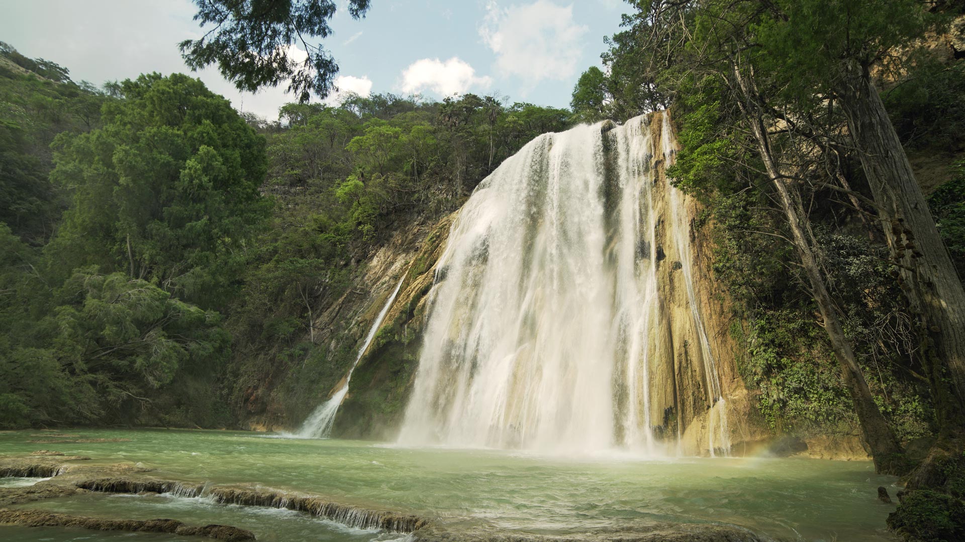 Represas - Cascada Amazonas